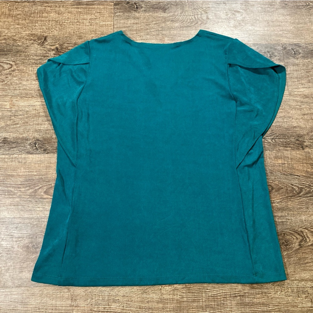 Chico’s Traveler Top V Neck Flutter Sleeve Tapestry Teal Size 2 - Picture 9 of 9